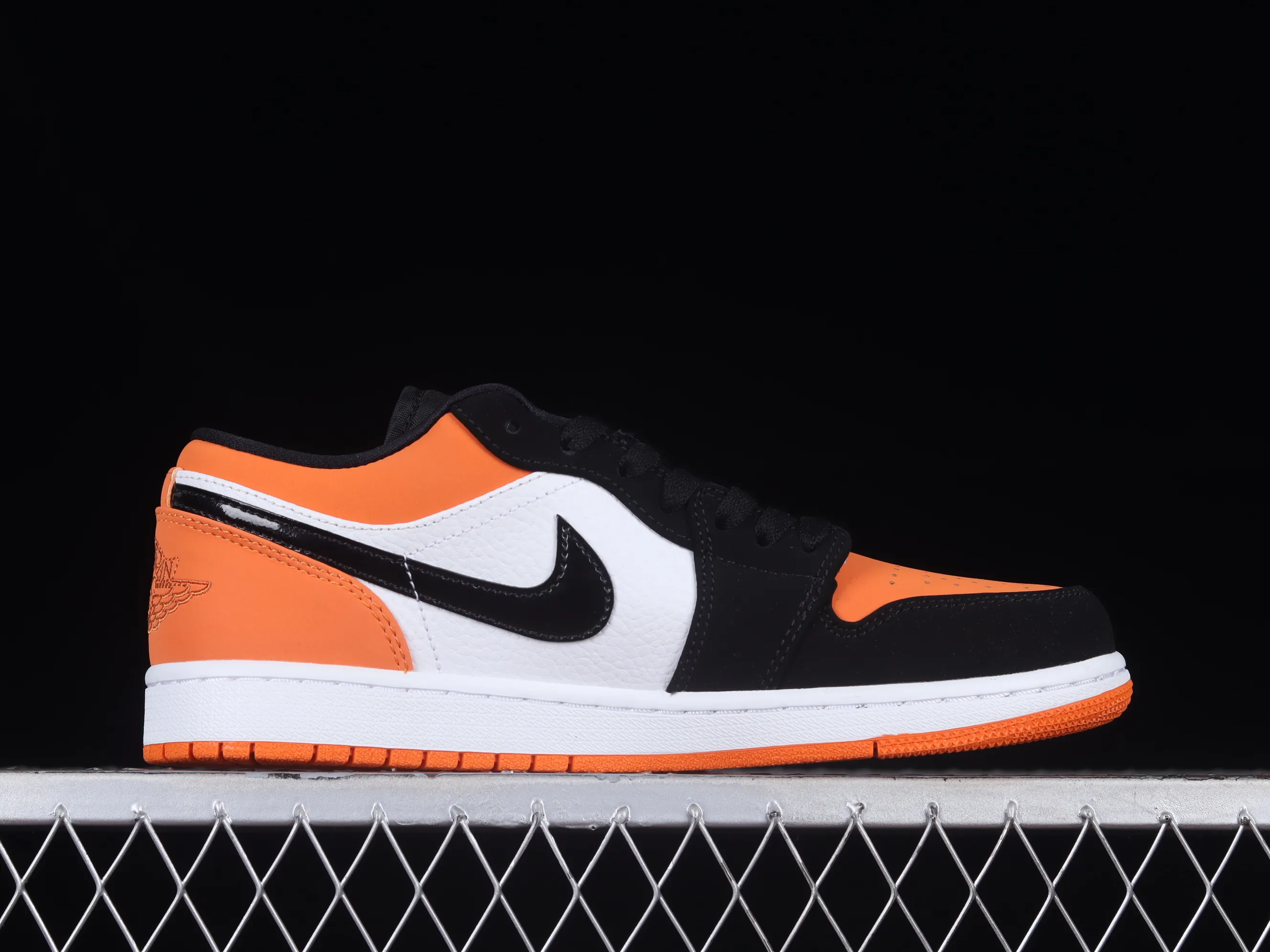All categories Air Jordan Jordan series basketball shoes Air Jordan 1 Low G version pure original Air Jordan 1 Low AJ1 Joe 1 black and orange smashed backboard low-top cultural and leisure sports sneakers 553558-128